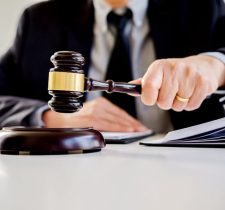 Ile trwa sprawa rozwodowa w sądzie? [poradnik]