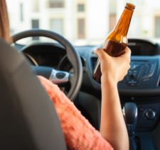 Czy jazda po alkoholu zawsze jest przestępstwem? [wyjaśniamy]